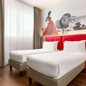 Comfort Accessible Room